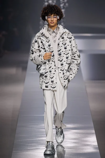 Look 39
